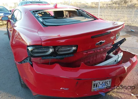 2019 Chevrolet Camaro 1Lt z USA, uszkodzony, nr VIN 1G1FB1RX0K0136442